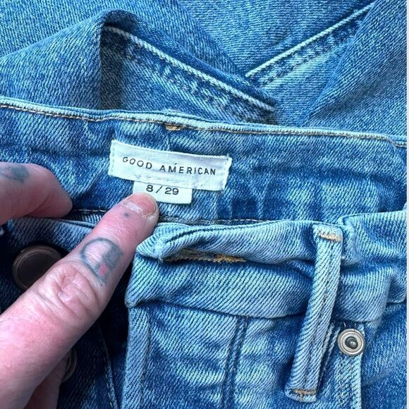 GOOD AMERICAN Women’s Light Blue Wash Good Icon 90’s Relaxed Style Jeans Size 8/ - Picture 4 of 6